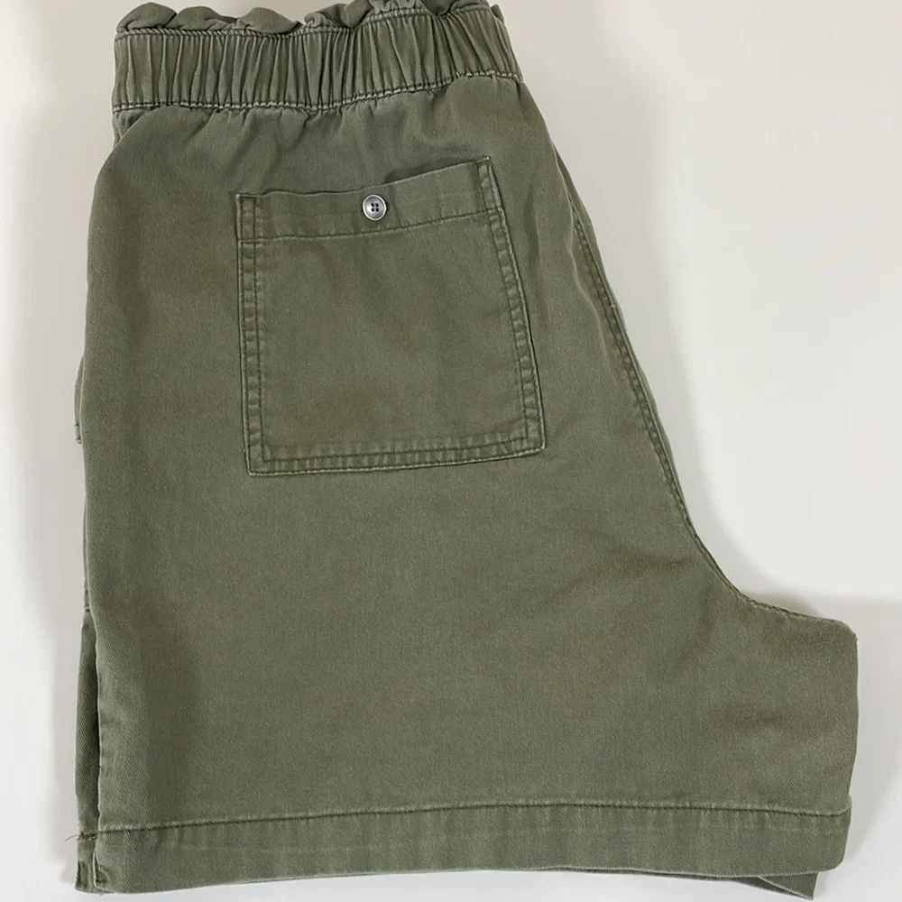 OLD NAVY Women’s Olive Paper Bag Elastic Waist Button Pockets LG Shorts‎ Casual - Picture 10 of 11